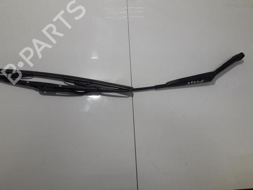 Used Front windshield wiper arm Front windshield wiper arm 33505973 33505973