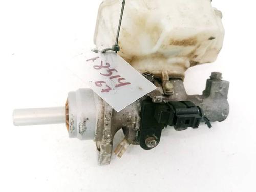 Used Brake master cylinder Brake master cylinder VW JETTA III (1K2) 1.6 (102 hp) 35380263 35380263