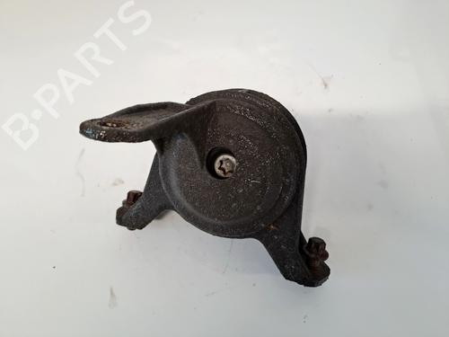 Used Engine mount Engine mount OPEL ASTRA G Hatchback (T98) 1.7 TD (F08, F48) (68 hp) 32887856 32887856