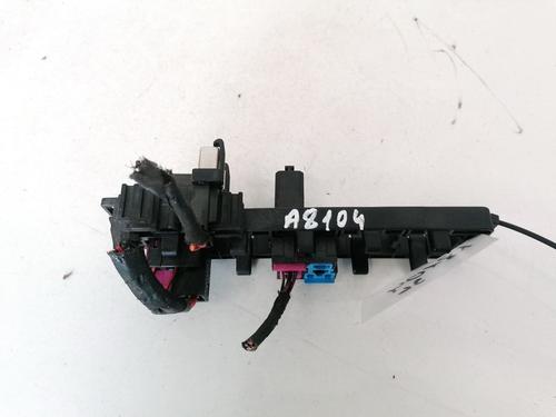 Used Fuse box VW PASSAT B6 (3C2) 2.0 TDI (140 hp) 32908672