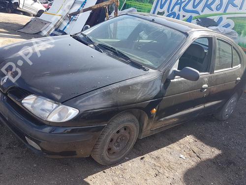 Used Parts RENAULT MEGANE I (BA0/1_)  1.6 e (BA0F, BA0S)  4526563