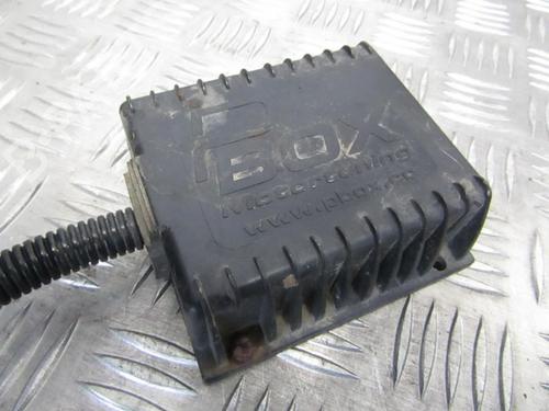 electronic-module-mazda-premacy-cp-1999-2000-2001-2002-2003-2004-2005-33495357 main image