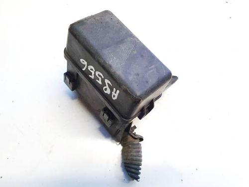 Used Fuse box TOYOTA YARIS (_P9_) 1.4 D-4D (NLP90_, NLP90R) (90 hp) 32620604
