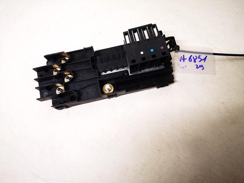 Used Fuse box Fuse box MERCEDES-BENZ E-CLASS (W211) E 200 CDI (211.004) (122 hp) 33091300 33091300
