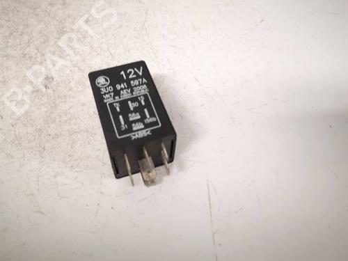 Electronic sensor SKODA SUPERB I (3U4) 2.5 TDI | BP39223343M84 - Image 2
