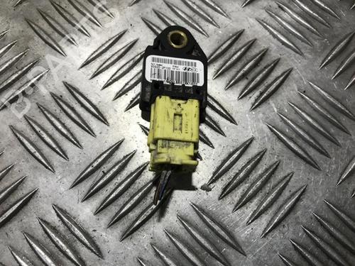 Used Electronic module Electronic module KIA CERATO I Hatchback (LD) 2.0 CRDi (112 hp) 33492658 33492658