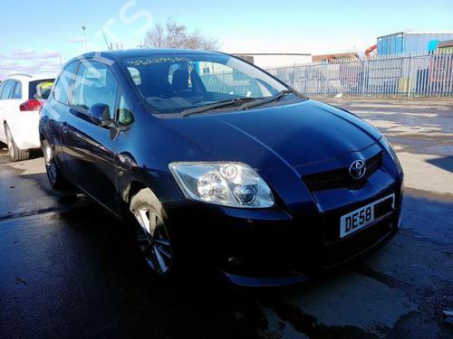 Brugte TOYOTA AURIS (_E15_)  1.4 D-4D (NDE150_, NDE150R)  4527601