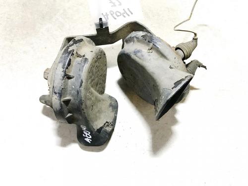 horn-audi-a3-8l1-1996-1997-1998-1999-2000-2001-2002-2003-2004-2005-2006-35643690 main image