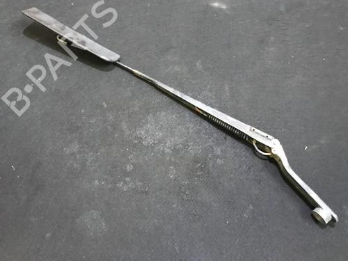 Used Front windshield wiper arm Front windshield wiper arm MITSUBISHI SPACE WAGON (N3_W, N4_W) 2.0 TD (N38W) (82 hp) 33486686 33486686