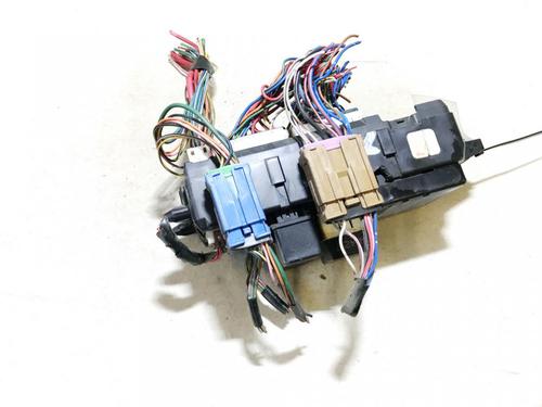 Used Fuse box Fuse box VOLVO V40 Estate (645) 1.9 TD (90 hp) 33071996 33071996