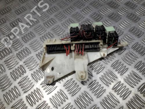 Fuse box BMW 5 (E39) 525 tds | BP33500365E1 - Image 2