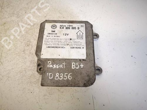 Airbag module Airbag module 37677369 37677369