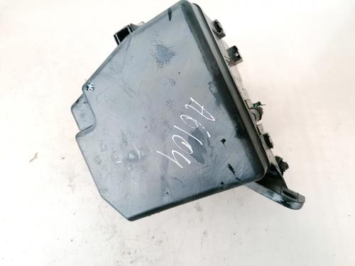 Used Fuse box Fuse box TOYOTA URBAN CRUISER (_P1_) 1.4 D-4D (NLP110_, NLP110R) (90 hp) 33090113 33090113