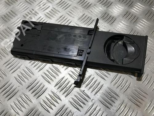 Used Cup/Object holder Cup/Object holder BMW 3 (E90) 318 i (143 hp) 35704160 35704160