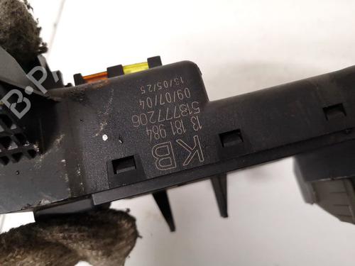 Fuse box OPEL SIGNUM Hatchback (Z03) 1.9 CDTI (F48) | BP32892678E1 - Image 3