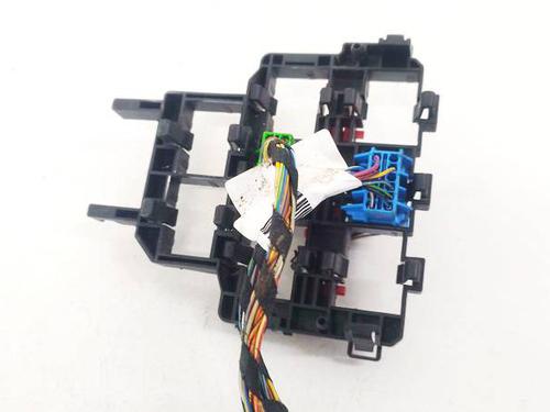 Fuse box VW GOLF V (1K1) 1.6 | BP32587330E1 