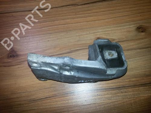 Used Engine mount Engine mount OPEL SINTRA (APV) 2.2 i 16V (OUN16, Y94) (141 hp) 33514329 33514329