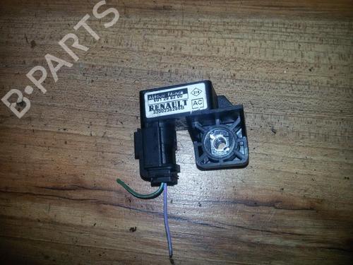 Used Electronic module Electronic module RENAULT MEGANE II (BM0/1_, CM0/1_) 1.4 16V (82 hp) 33509106 33509106