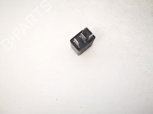 Electronic sensor OPEL ZAFIRA A MPV (T98) 2.0 DTI 16V (F75) | BP33073586M84 - Image 2