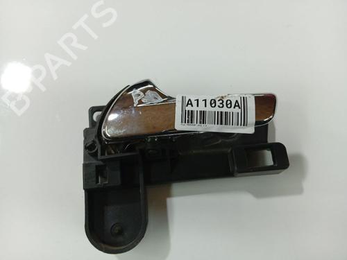 Used Front left interior door handle Front left interior door handle 38576701 38576701