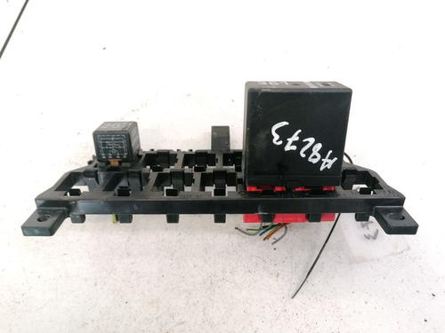 Used Fuse box Fuse box AUDI A4 B5 (8D2) 1.9 TDI (110 hp) 32913073 32913073