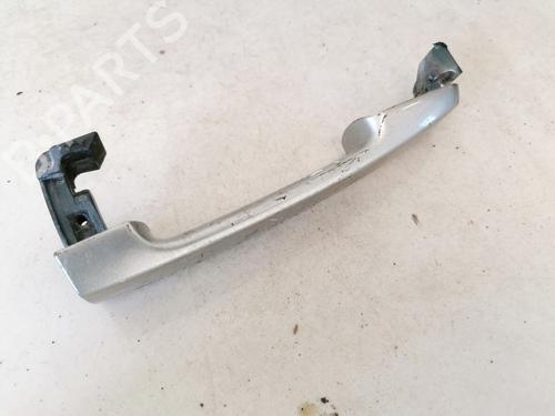 rear-left-exterior-door-handle-toyota-corolla-verso-_e12_-2001-2002-2003-2004-2005-2006-2007-35524010 main image