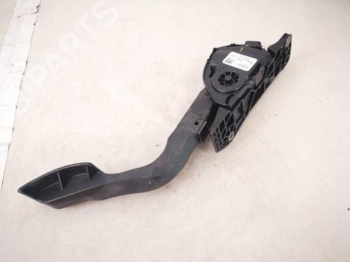 Used Pedal Pedal VOLVO V40 Hatchback (525) D2 (114 hp) 35371211 35371211