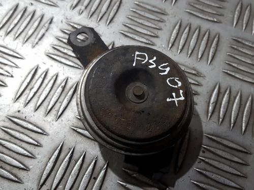 horn-toyota-corolla-verso-_e12_-2001-2002-2003-2004-2005-2006-2007-35696861 main image