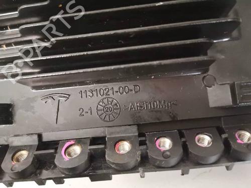 Electronic module TESLA MODEL S (5YJS) P90D AWD | BP38577160M83 - Image 4