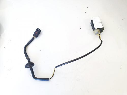 licence-plate-light-ford-focus-ii-da_-hcp-dp-2004-2005-2006-2007-2008-2009-2010-2011-2012-2013-35670226 main image