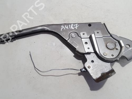 Used Hand brake Hand brake TOYOTA AVENSIS (_T25_) 2.0 VVT-i (AZT250_, AZT250R) (147 hp) 35843758 35843758