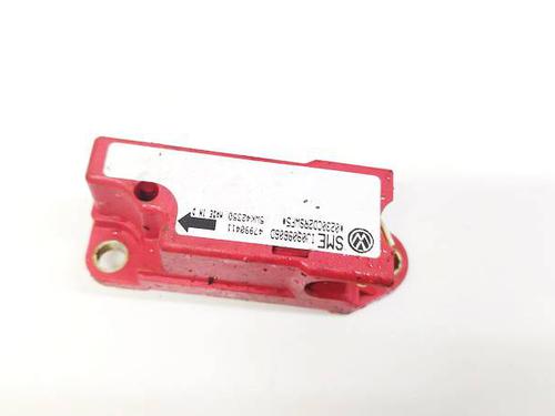 Used Electronic module Electronic module VW GOLF IV (1J1) 1.9 TDI (90 hp) 32548078 32548078