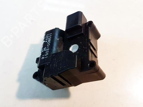 Used Electronic module Electronic module TOYOTA AVENSIS (_T25_) 2.0 D-4D (CDT250_, CDT250R) (116 hp) 33101512 33101512