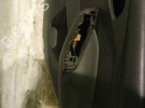 Bageste højre beklædning Bageste højre beklædning FORD FOCUS III 1.6 TDCi (115 hp) 34840128 34840128