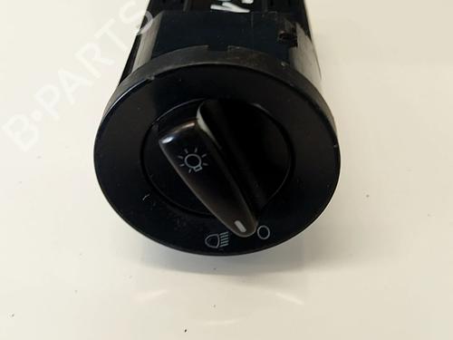Used Switch Switch AUDI A6 C5 (4B2, 4B4) 2.5 TDI (150 hp) 34787330 34787330