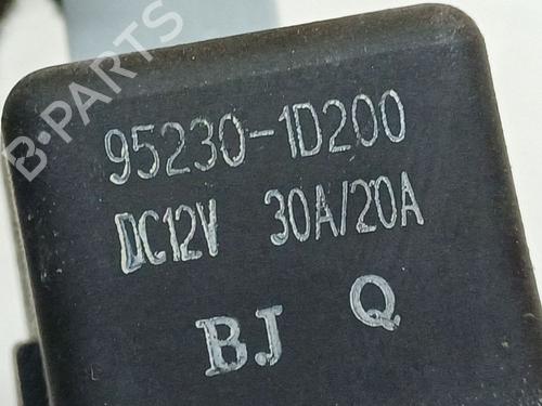 Electronic sensor KIA CARENS III MPV (UN) 2.0 CRDi 140 | BP39999500M84 - Image 4