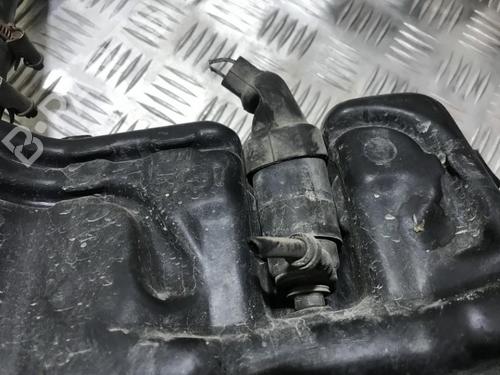 Used Washer pump Washer pump OPEL OMEGA B (V94) 2.0 16V (F69, M69, P69) (136 hp) 35668082 35668082