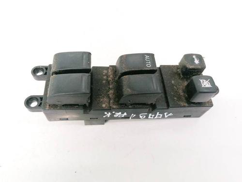 switch-nissan-primera-hatchback-p12-2002-32919416 main image