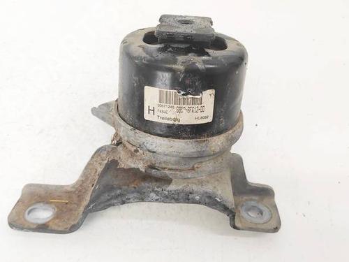 Used Engine mount Engine mount VOLVO XC70 II (136) 2.4 D / D4 AWD (163 hp) 32955969 32955969