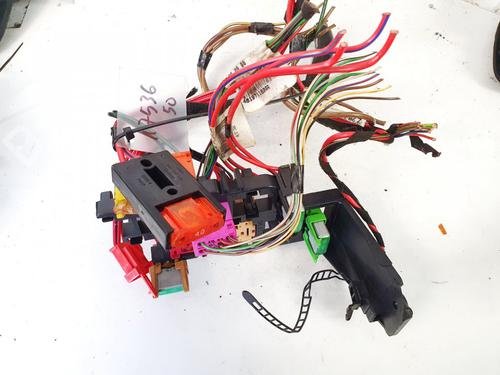 fuse-box-audi-a6-c5-4b2-4b4-1997-1998-1999-2000-2001-2002-2003-2004-2005-32891750 main image