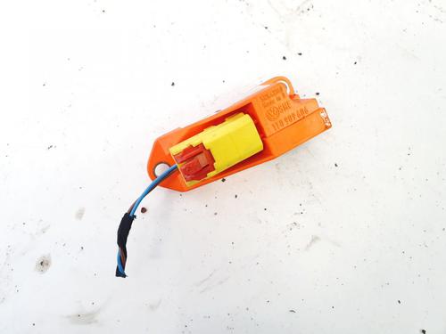 Used Electronic module Electronic module VW TOURAN (1T1, 1T2) 1.9 TDI (100 hp) 32889763 32889763