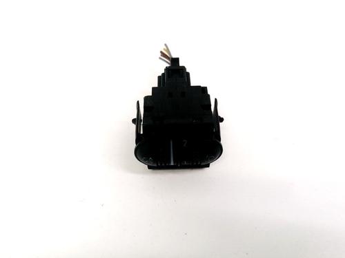 switch-skoda-superb-i-3u4-2001-2002-2003-2004-2005-2006-2007-2008-35467975 main image