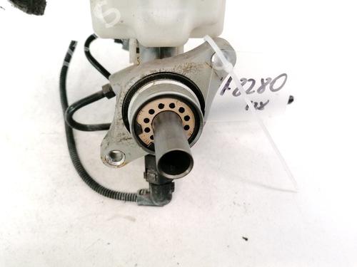 Used Brake master cylinder Brake master cylinder SUBARU FORESTER (SG_) 2.0 X AWD (SG5) (158 hp) 35390417 35390417