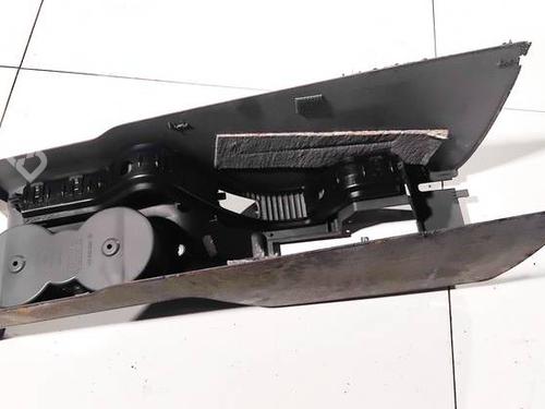Armrest / Center console VW PASSAT B5.5 (3B3) 1.9 TDI | BP35078438I20 - Image 2