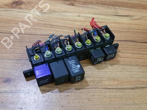 Used Fuse box Fuse box AUDI A6 C4 (4A2) 1.9 TDI (90 hp) 33479944 33479944