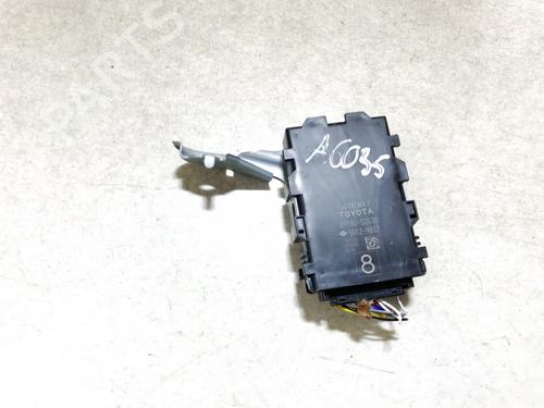 Used Electronic module Electronic module TOYOTA YARIS (_P15_) 1.5 (NCP150_) (109 hp) 33061715 33061715