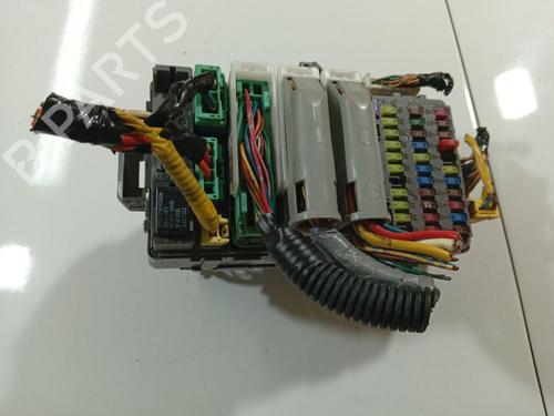 Used Fuse box HONDA CR-V III (RE_) 2.2 i-CTDi 4WD (RE6) (140 hp) 32552709