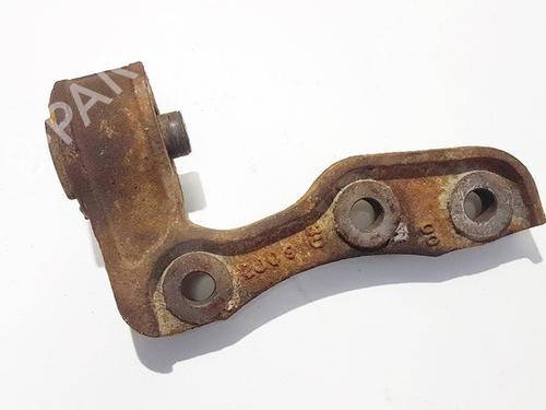Engine mount KIA SORENTO I (JC) 2.5 CRDi 4WD | BP32879399M89 - Image 2