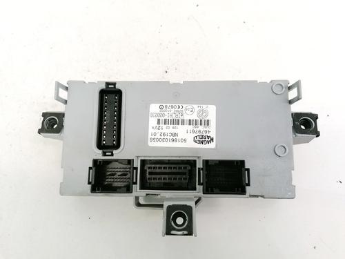Used Fuse box Fuse box FIAT STILO (192_) 1.9 JTD (192_XE1A) (115 hp) 32907306 32907306