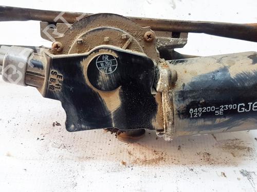 Used Front wiper motor Front wiper motor MAZDA 6 Saloon (GG) 2.0 (GGEP, GG10) (141 hp) 35868500 35868500